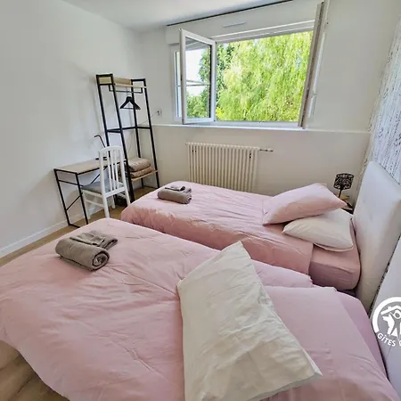 De Villefeu, 8 Personnes * Ambrieres Les Vallees