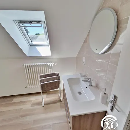 De Villefeu, 8 Personnes