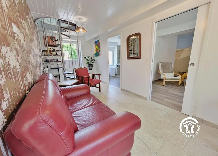 度假居 De Villefeu, 8 Personnes