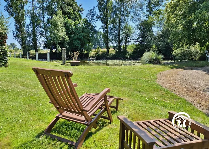 De Villefeu, 8 Personnes 度假居 Ambrieres Les Vallees