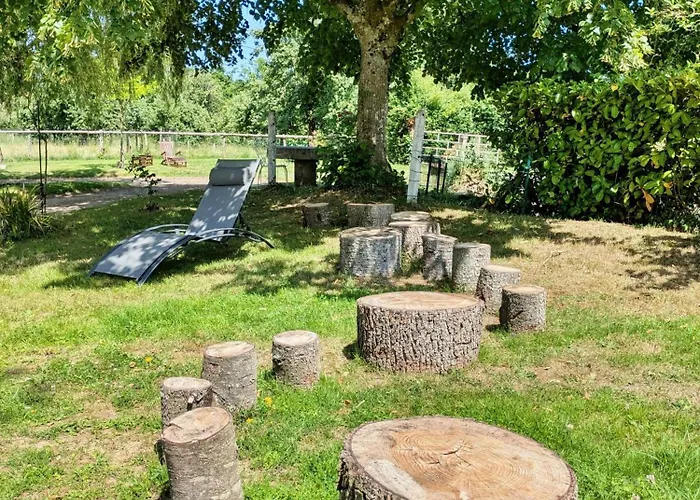 De Villefeu, 8 Personnes 度假居 Ambrieres Les Vallees